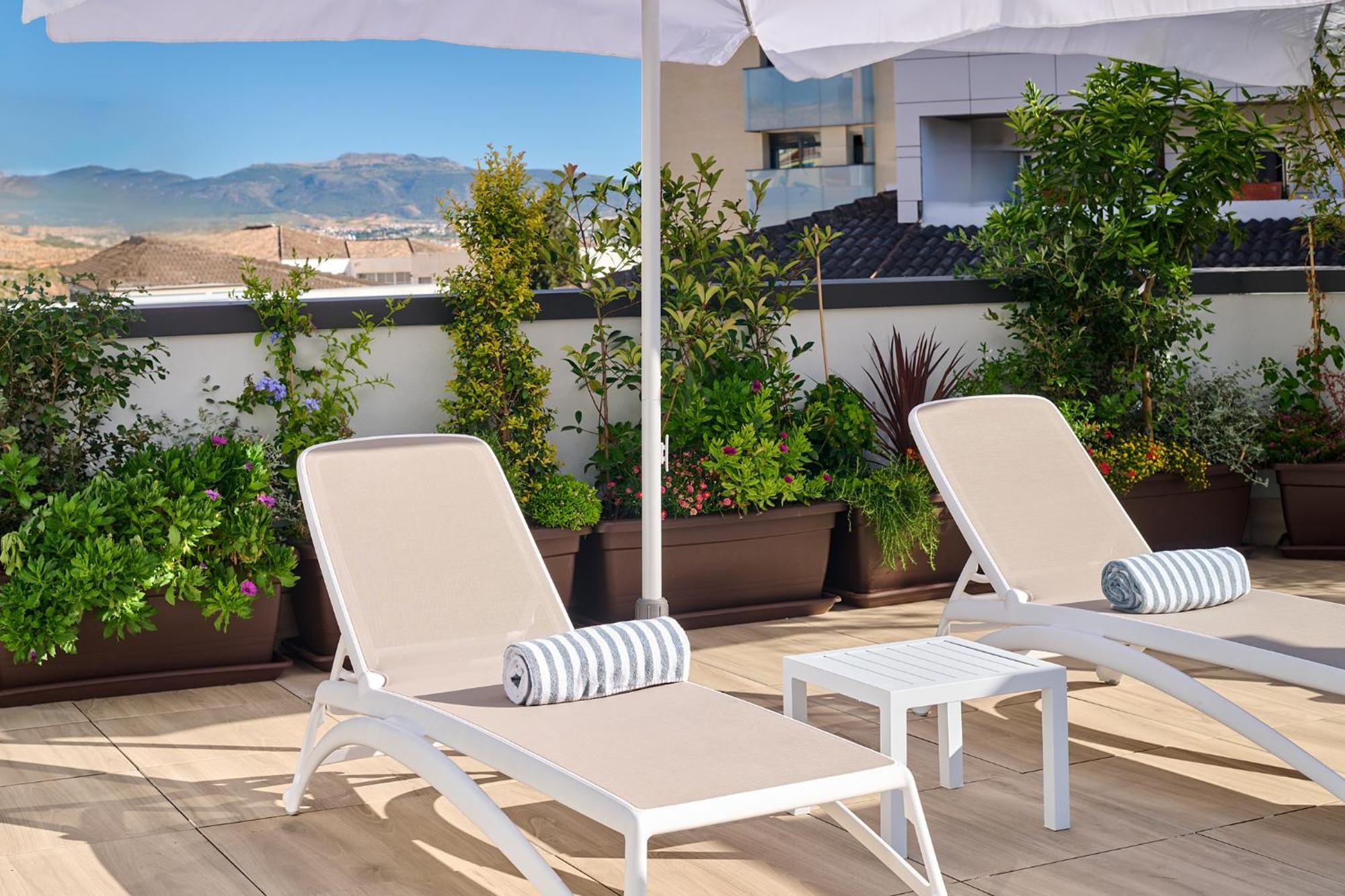 Apartamentos Luna Suites Granada Exteriör bild