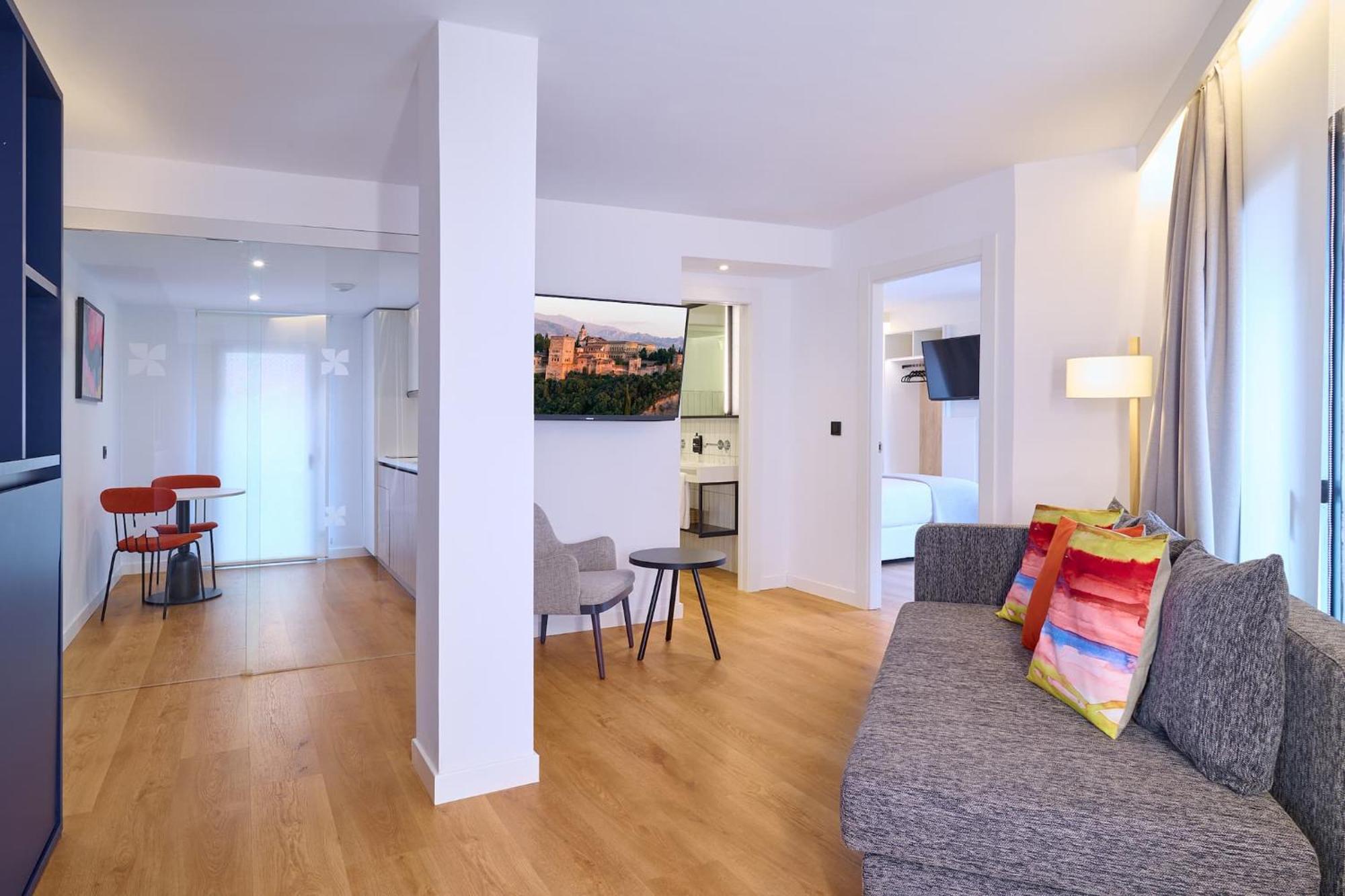 Apartamentos Luna Suites Granada Exteriör bild